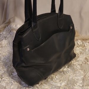 Bueno Black Shoulder Bag.